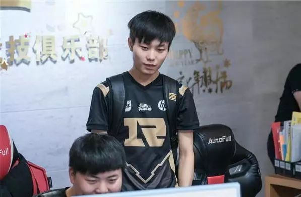 投球体系的 投球体系的